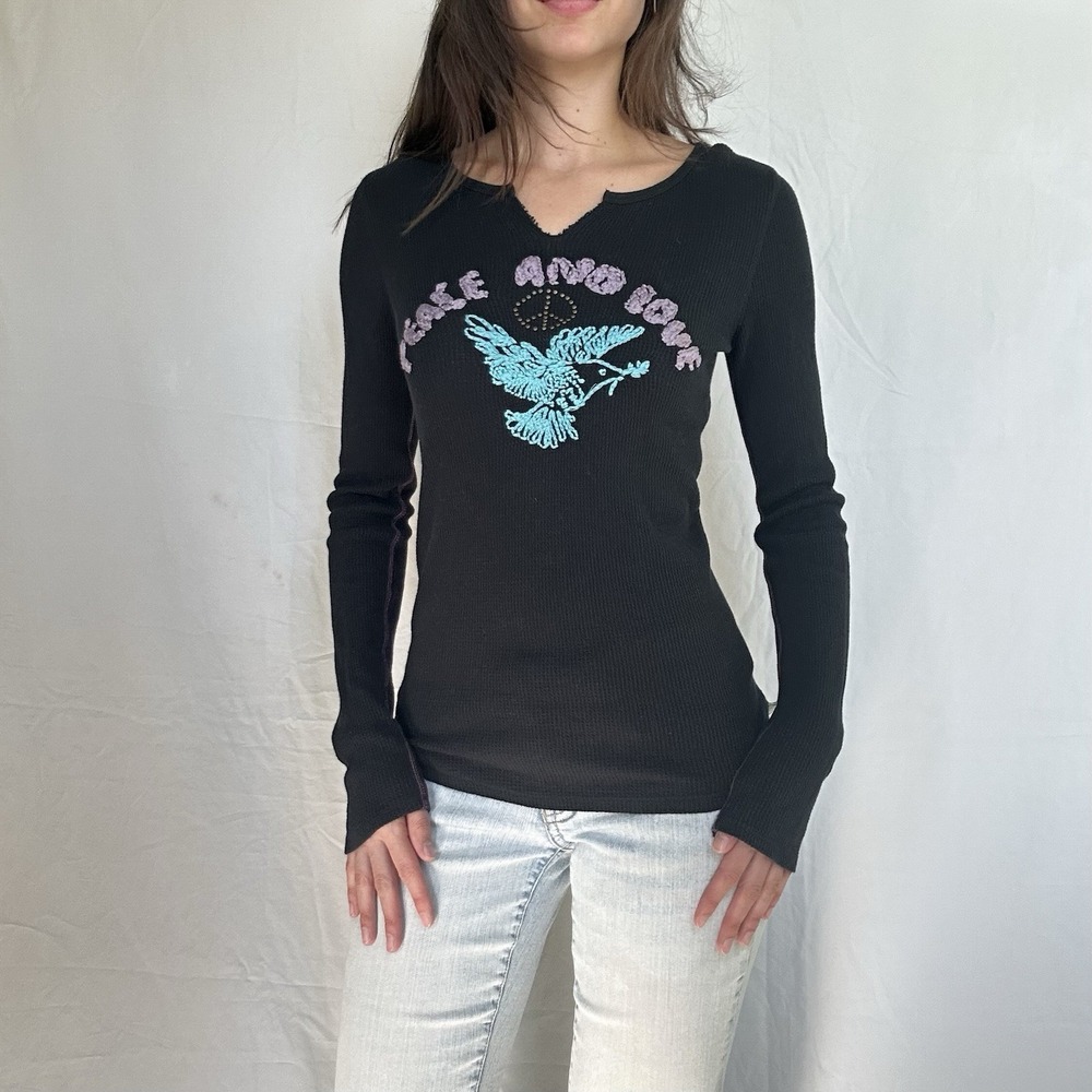 2000s Lucky Brand Embroidered Thermal Peace & Love Boho Whimsy Fairy Grunge
